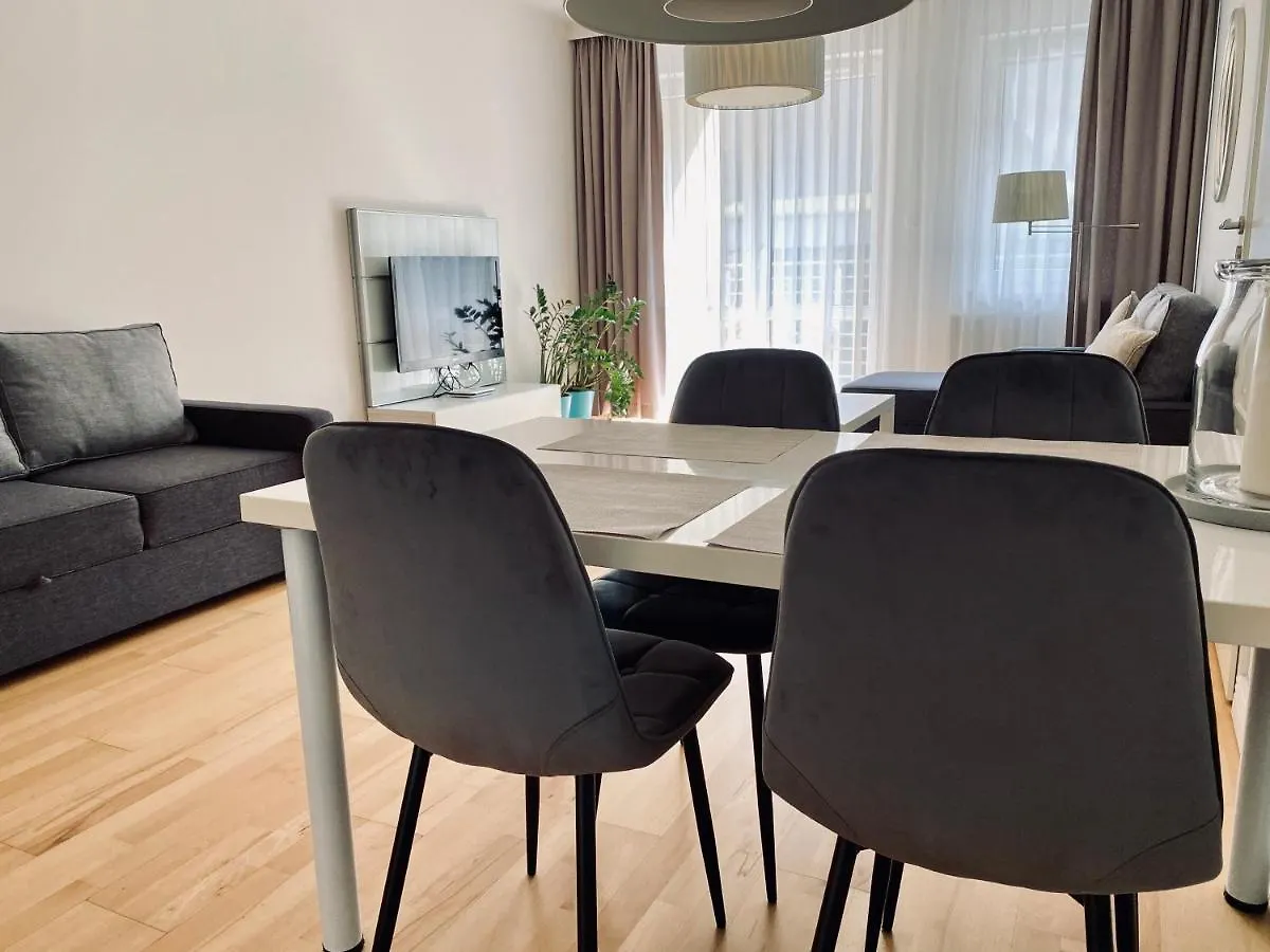 Apartamenty Maritimo contacts